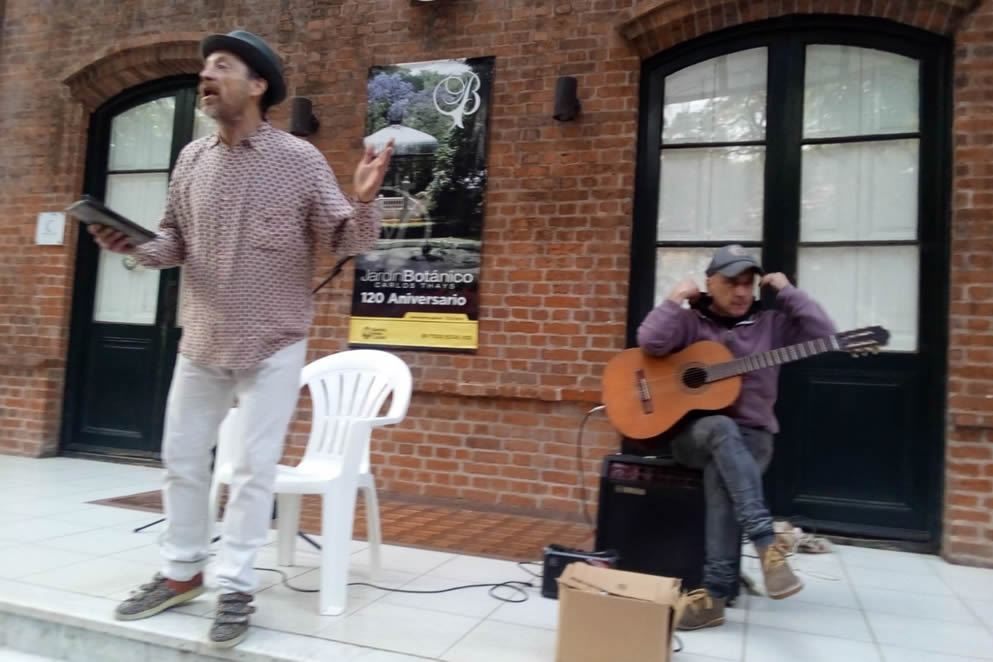 El poeta descalzo de Floresta. Por Pablo Funes