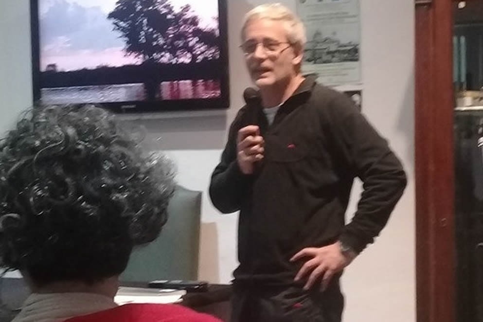 Boca de lobos. Por Juan Botana