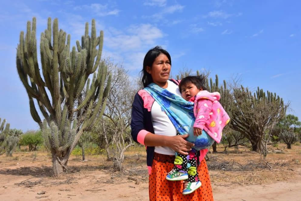 Alguito (en el Día del respeto a la diversidad cultural). Autor: Juan Botana