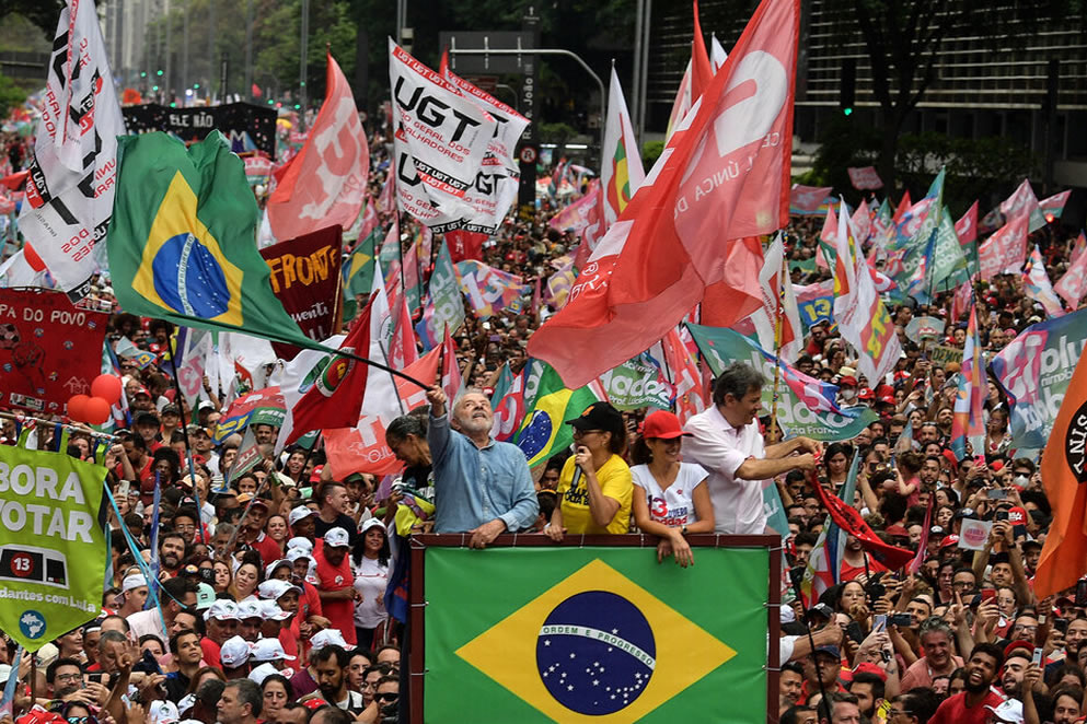 Latinoamérica, Brasil: Neoliberalismo y conservadurismo extremo o democracia popular