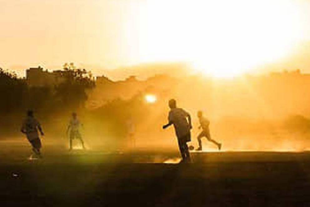 Mis tardes de verano en el potrero de la cuadra. Por Mariano Bucich