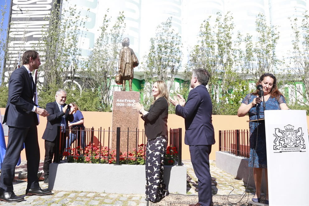 La Ciudad restauró y volvió a instalar la estatua de Ana Frank en Puerto Madero