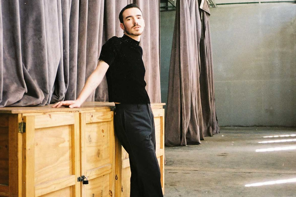 Juku Ares nos adelanta su nuevo disco en “Chico Buarque”