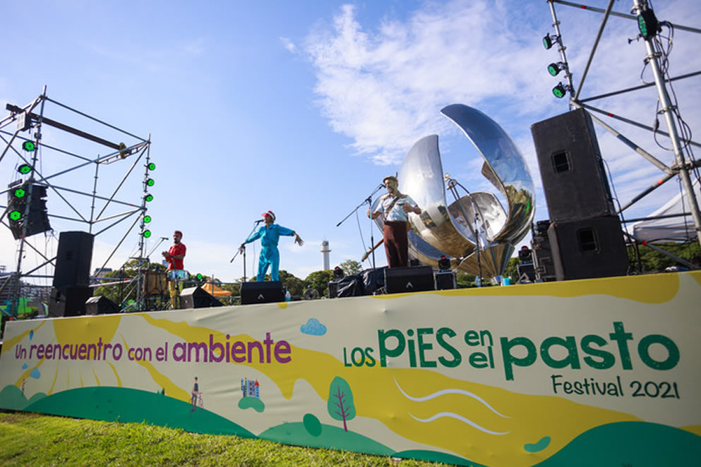 Llega Los Pies en el Pasto C40 al Planetario
