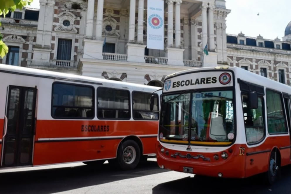 Los micros escolares podrán tener hasta 25 años de antigüedad