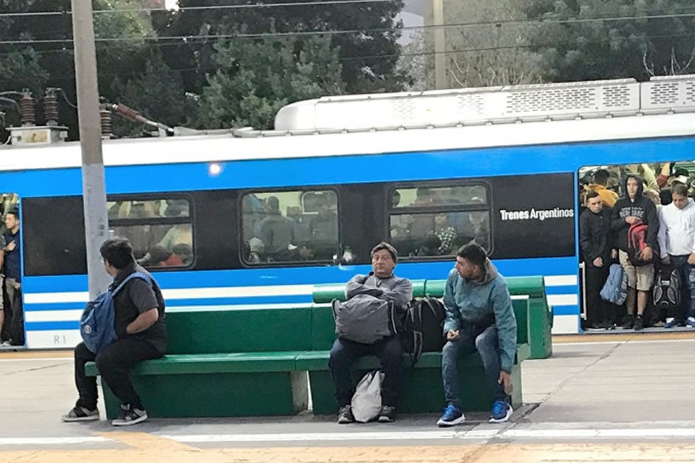 Nubes grises. Por Juan Botana