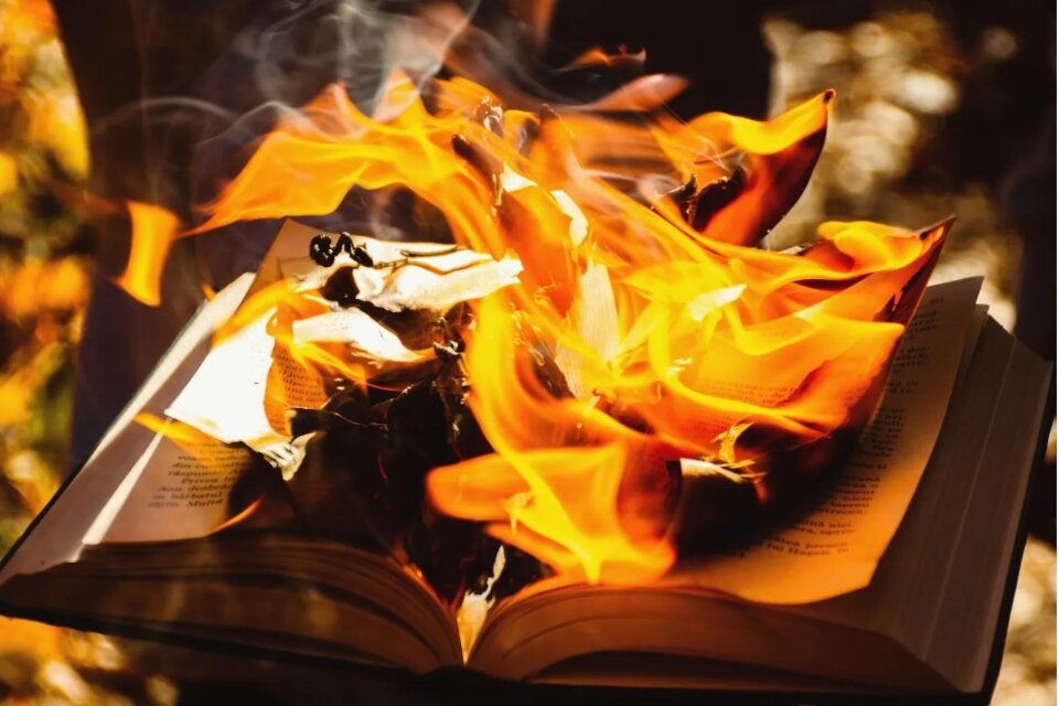 “Quema de libros” en Estados Unidos
