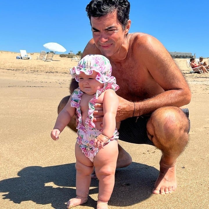 Carta abierta de María Elena Gómez: Críticas a una beba