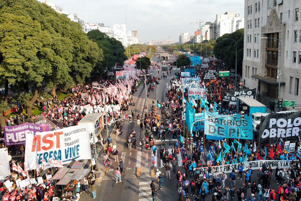 La mira sobre los planes sociales 