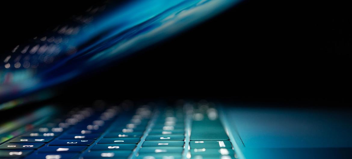 Carta abierta de la ONU a Elon Musk: Garantice el respeto a los derechos humanos en Twitter