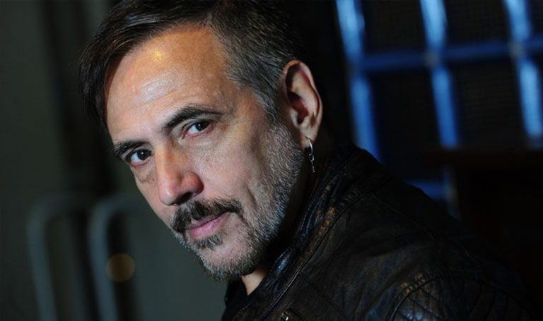 Sentida carta abierta de Alejandro Lerner: “España es lo que Argentina podría ser”