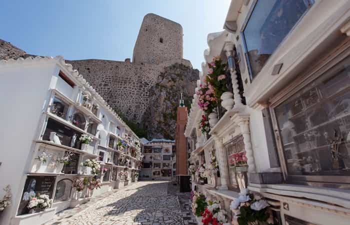 Carta abierta al concejal del cementerio