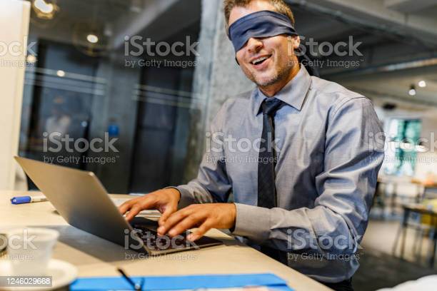 Expertos critican carta abierta sobre peligros de ChatGPT y destacan los riesgos reales