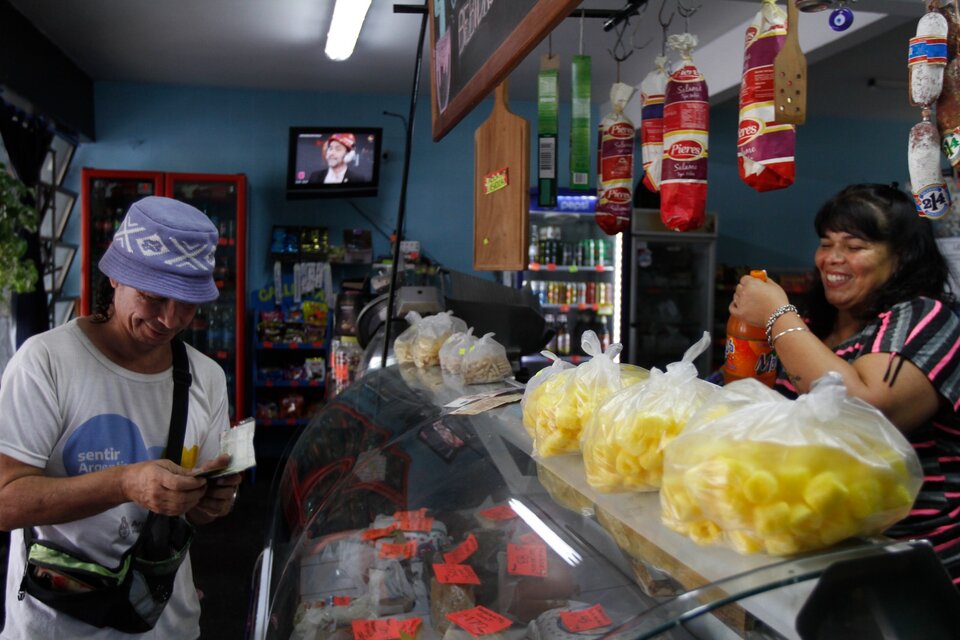 El consumo barrial en el AMBA cayó 21 por ciento