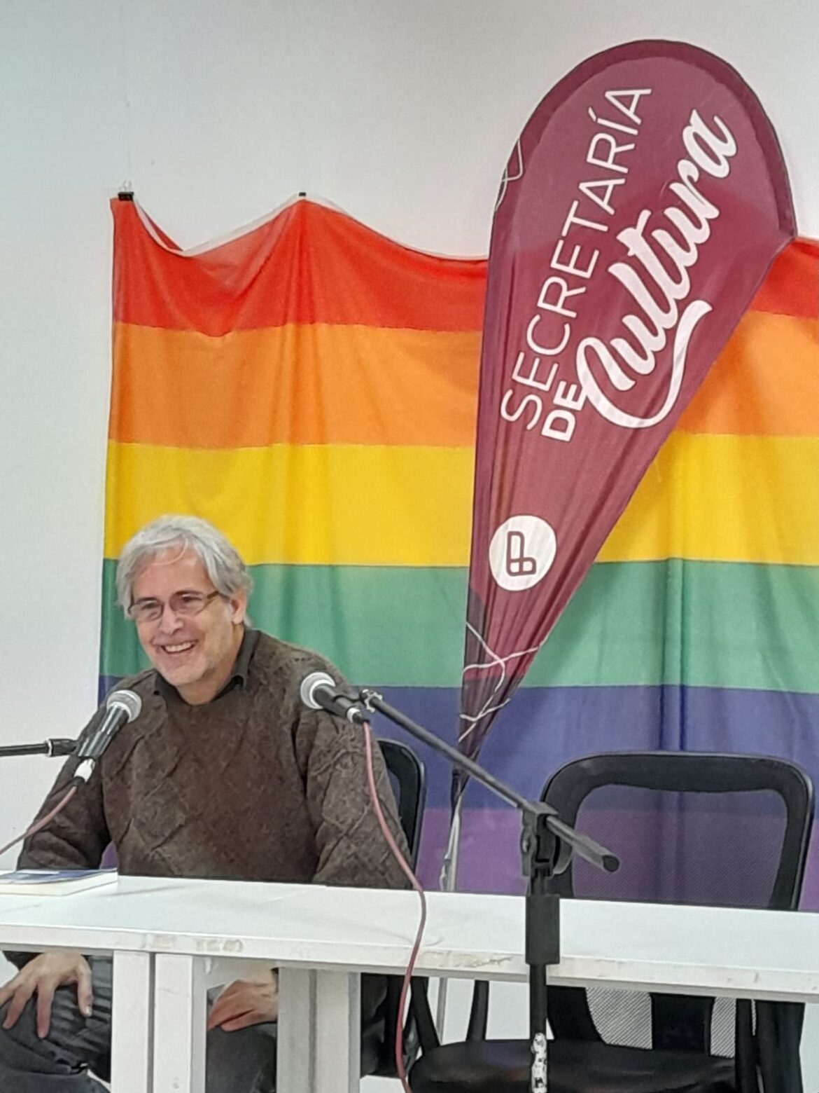 Juan Botana presenta su nuevo trabajo en la Sade Lanús