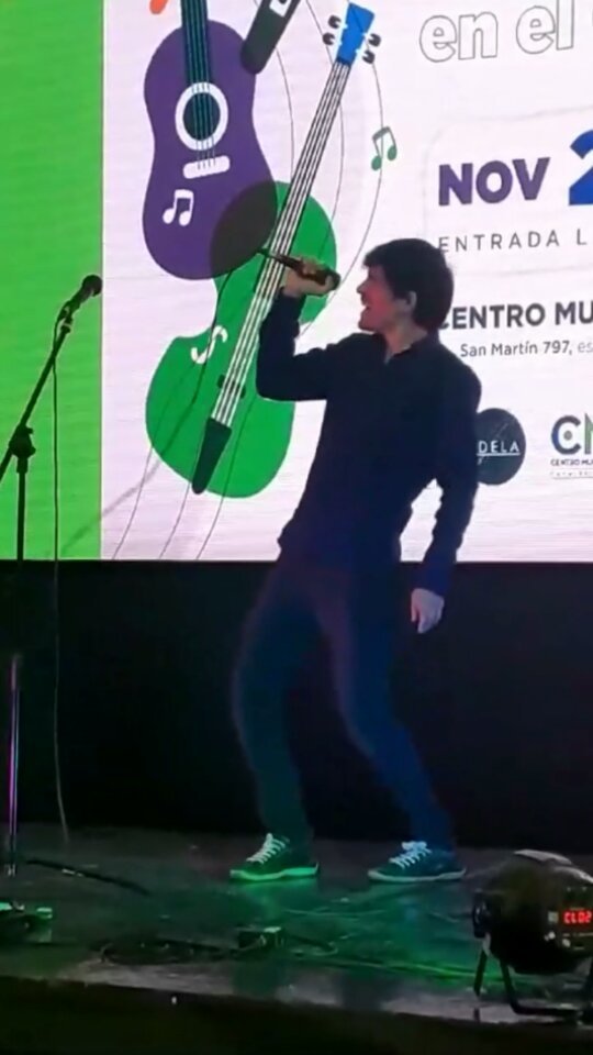 Avenida Corrientes. Por Juan Rouzek