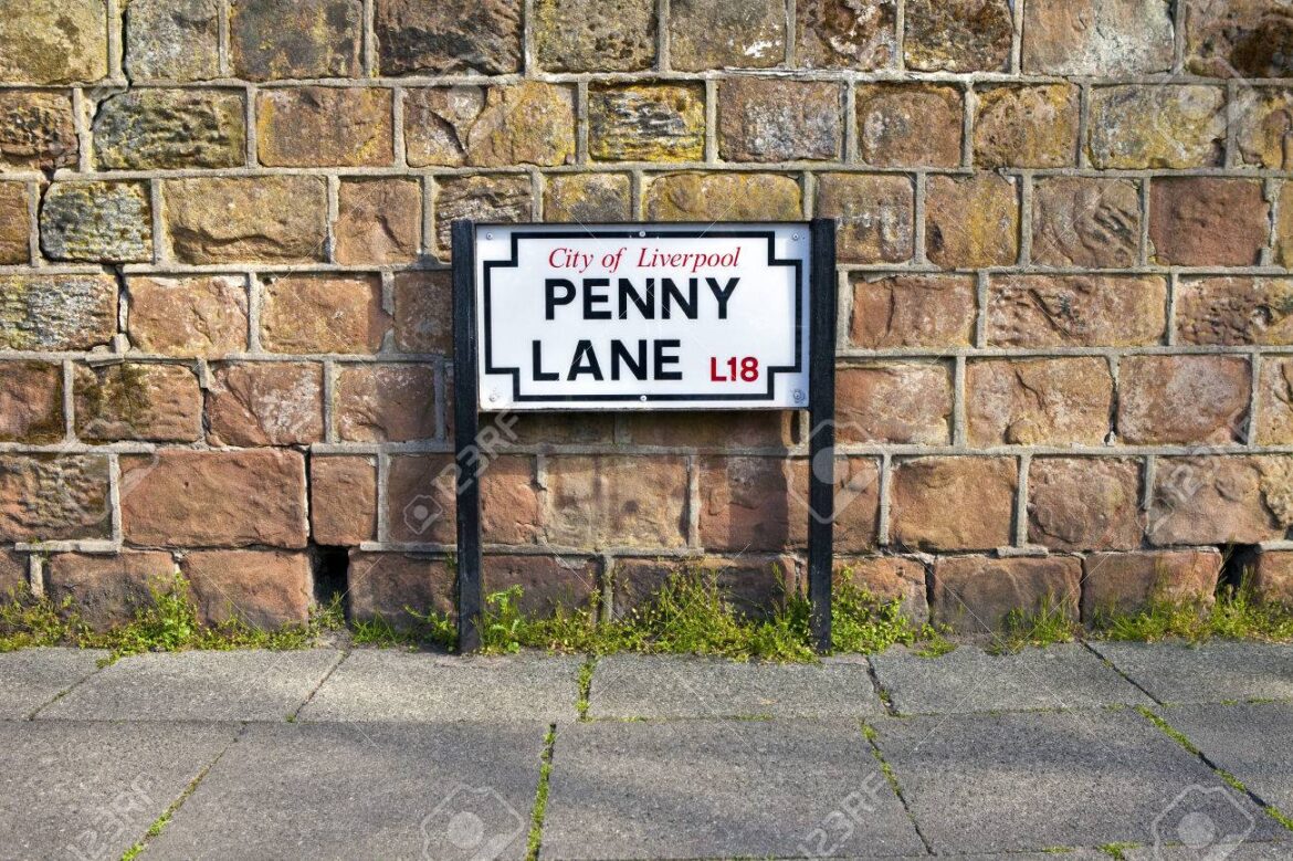 Niña que escucha por primera vez a Los Beatles