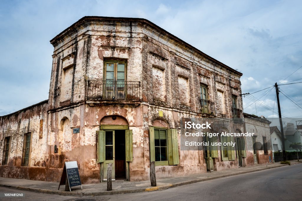 El exilio. Por Hilda Córdoba