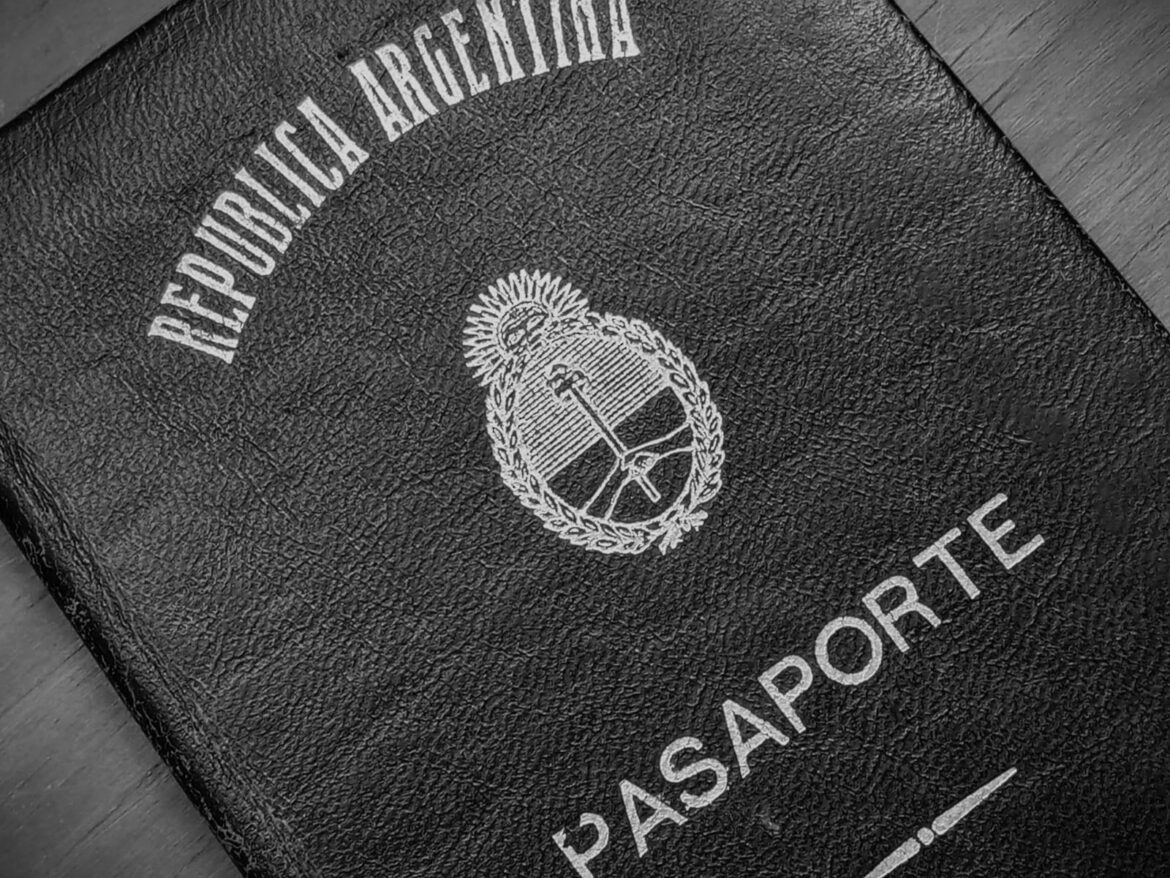 Pasaporte. Por Raúl Kersembaum