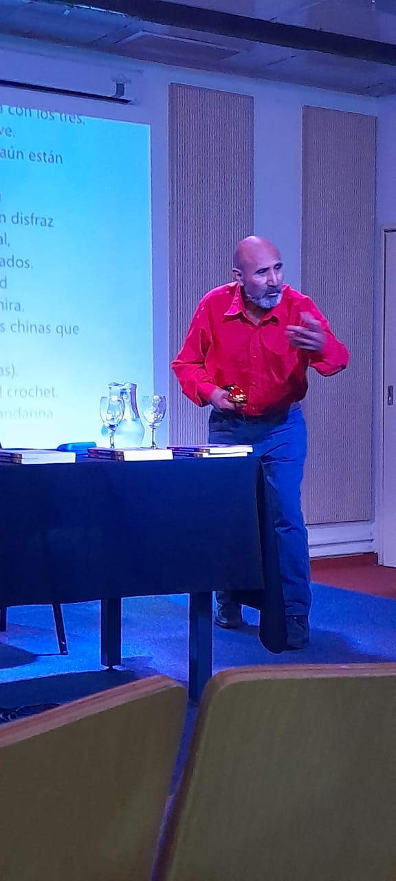 Día de la Poesía. Por Vicente Huaripata Llanos