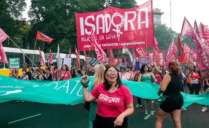 “Queremos que el gobierno de Javier Milei destine plata para seguir manteniendo nuestras universidades nacionales en todo el país”. Entrevista a Pilar Barbas. Por Juan Botana.