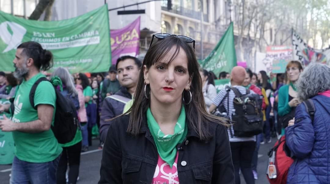 “El gobierno de Milei a las mujeres y disidencias nos tiene como un claro enemigo”. Entrevista a Mercedes de Mendieta. Por Juan Botana