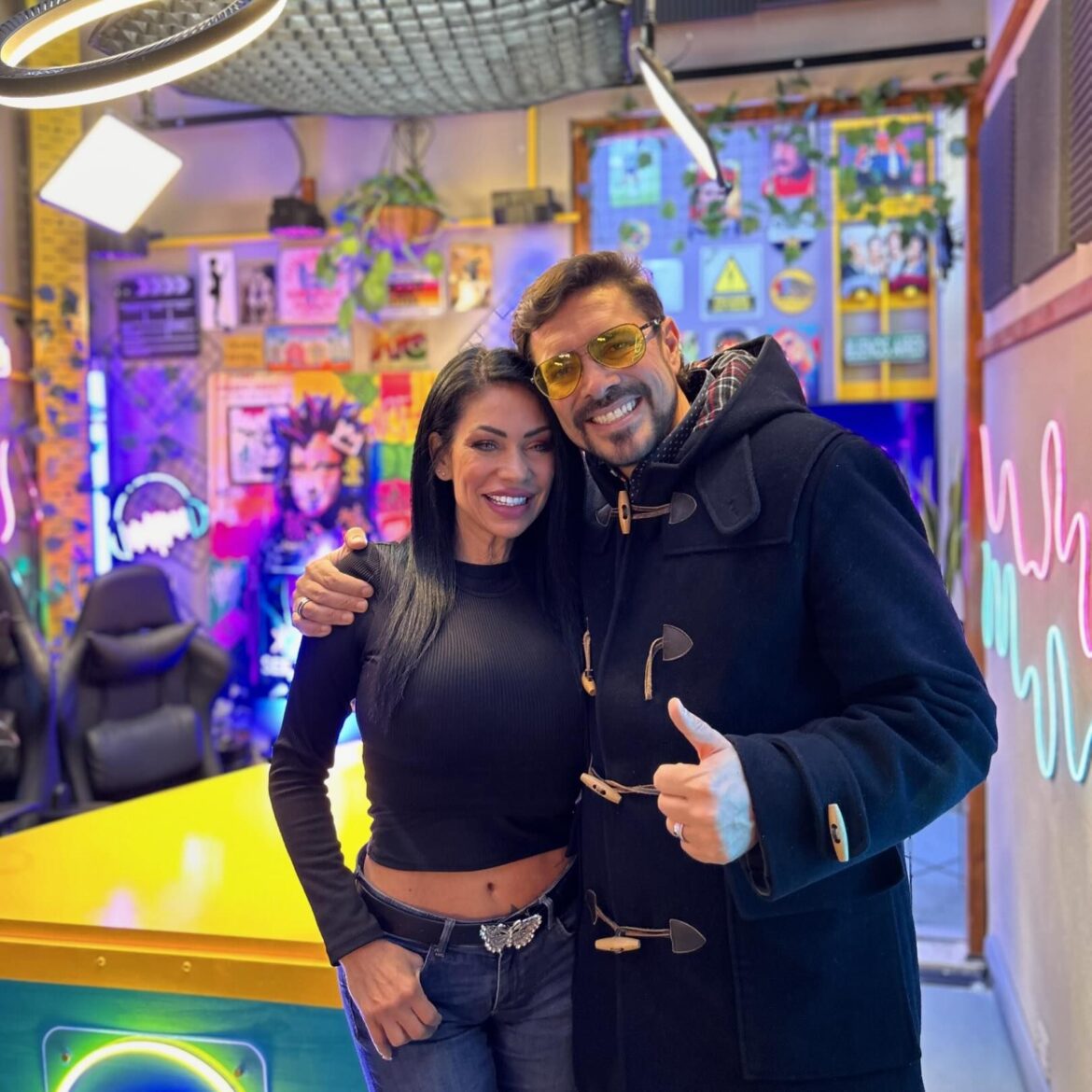 “Me río de mí misma y hago humor conmigo misma”. Entrevista a Greys Koch. Por Juan Botana