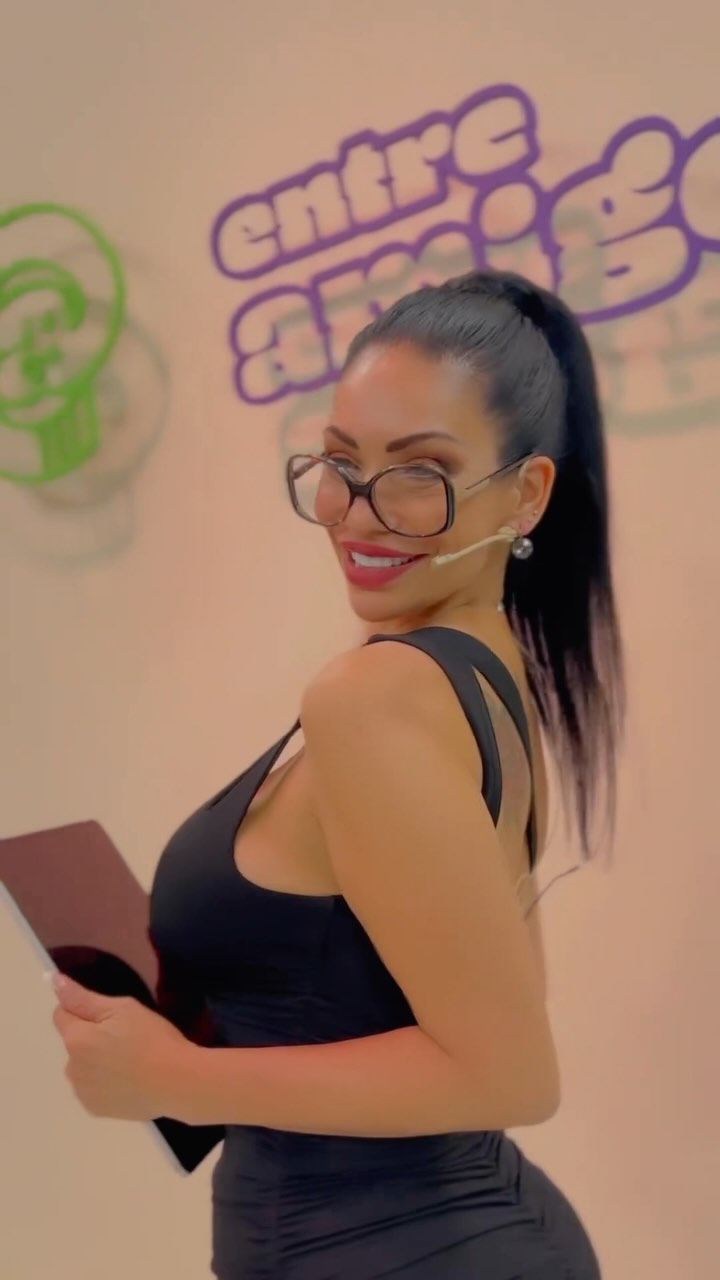 “Mi sueño es trabajar con Martín Bossi”. Entrevista a Greys Koch. Por Juan Botana