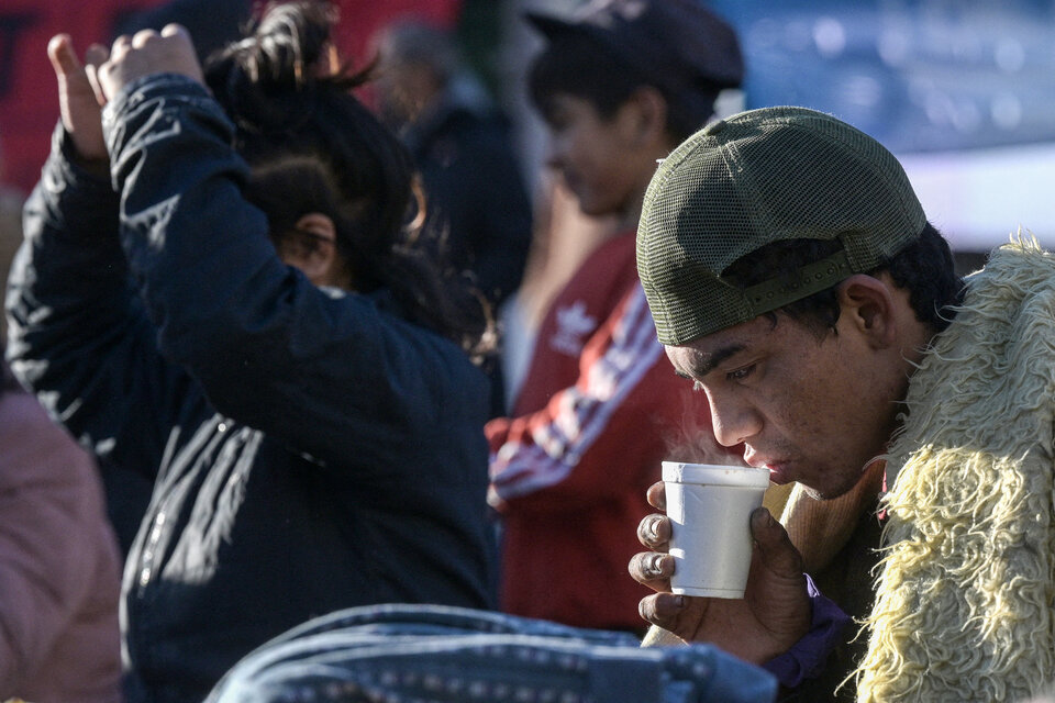 ¿Cómo se soluciona el problema del hambre en la Argentina?: ¿Qué pasa con los comedores comunitarios?