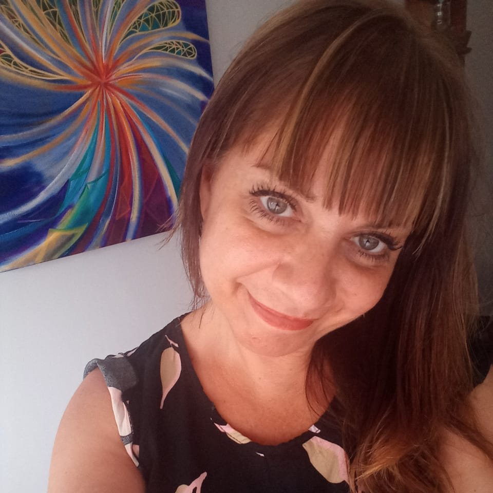 “La prevención es una de las herramientas más poderosas que tenemos para evitar los femicidios”. Entrevista a Verónica González Romeo. Por Juan Botana