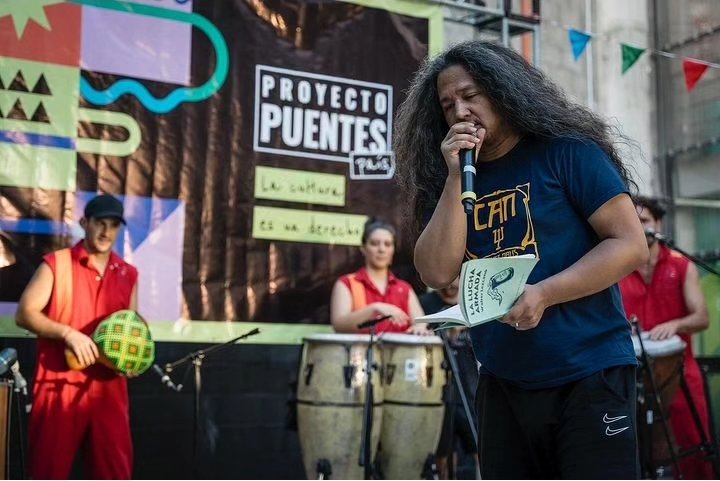 “Soy docente, soy periodista, me gusta leer y me gusta escribir y todas esas cosas en este momento histórico están intentando ser devastadas”