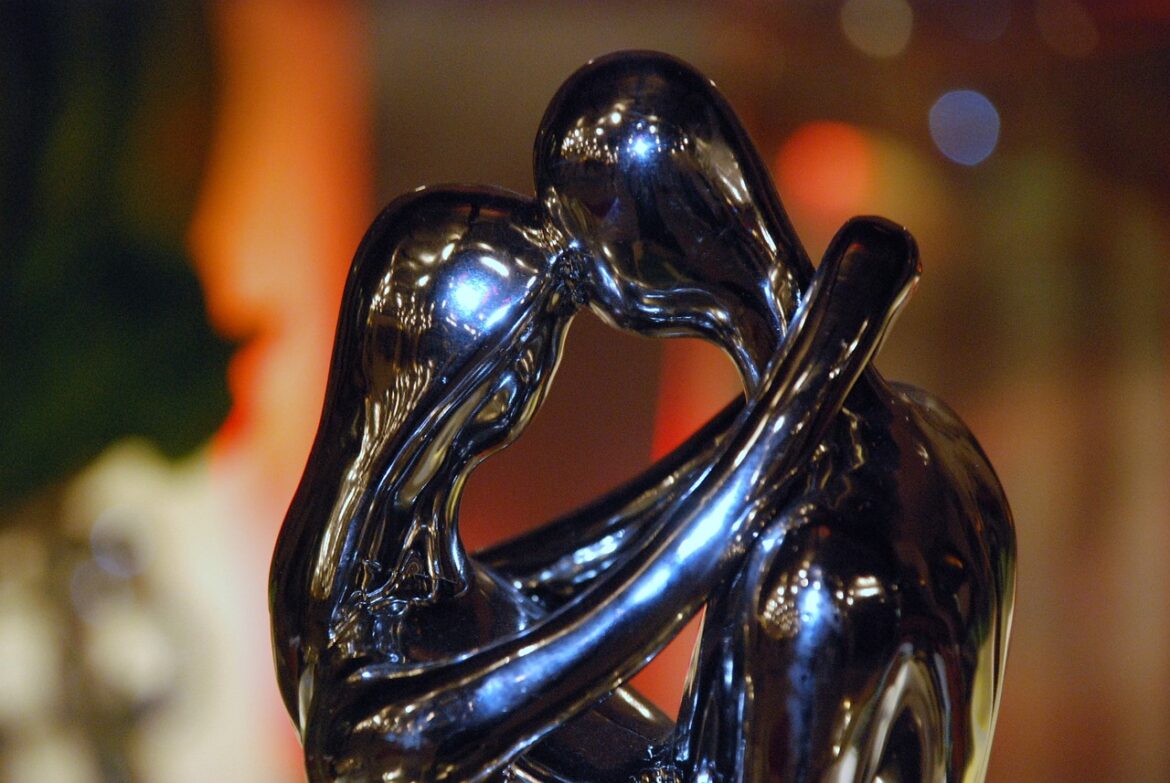 ¿Por qué tenemos miedo a comprometernos? Por Carina Oviedo