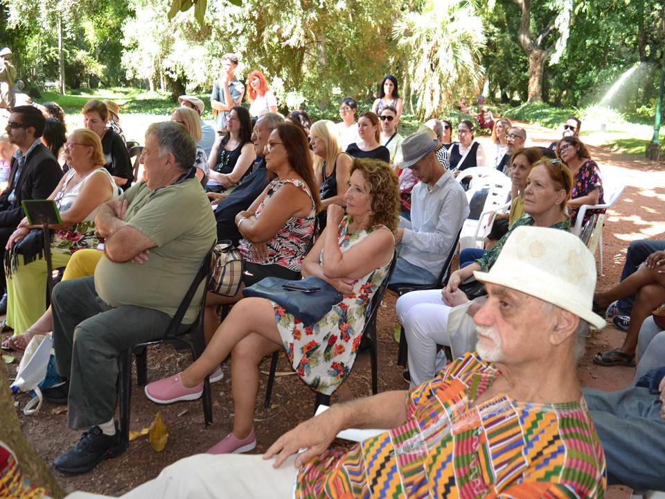 80 personas disfrutaron del Festival de Poesía en el Jardín Botánico