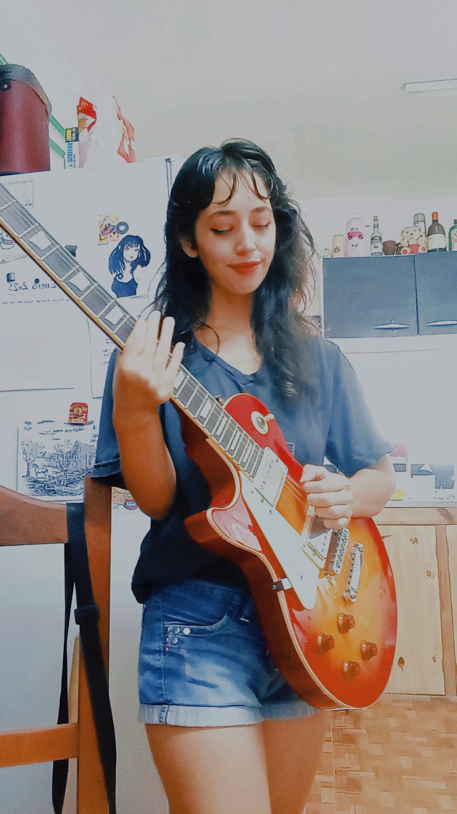 “Aunque el violín y la guitarra son mí fuerte, también soy percusionista”. Entrevista a Jess. Por Rita Frank