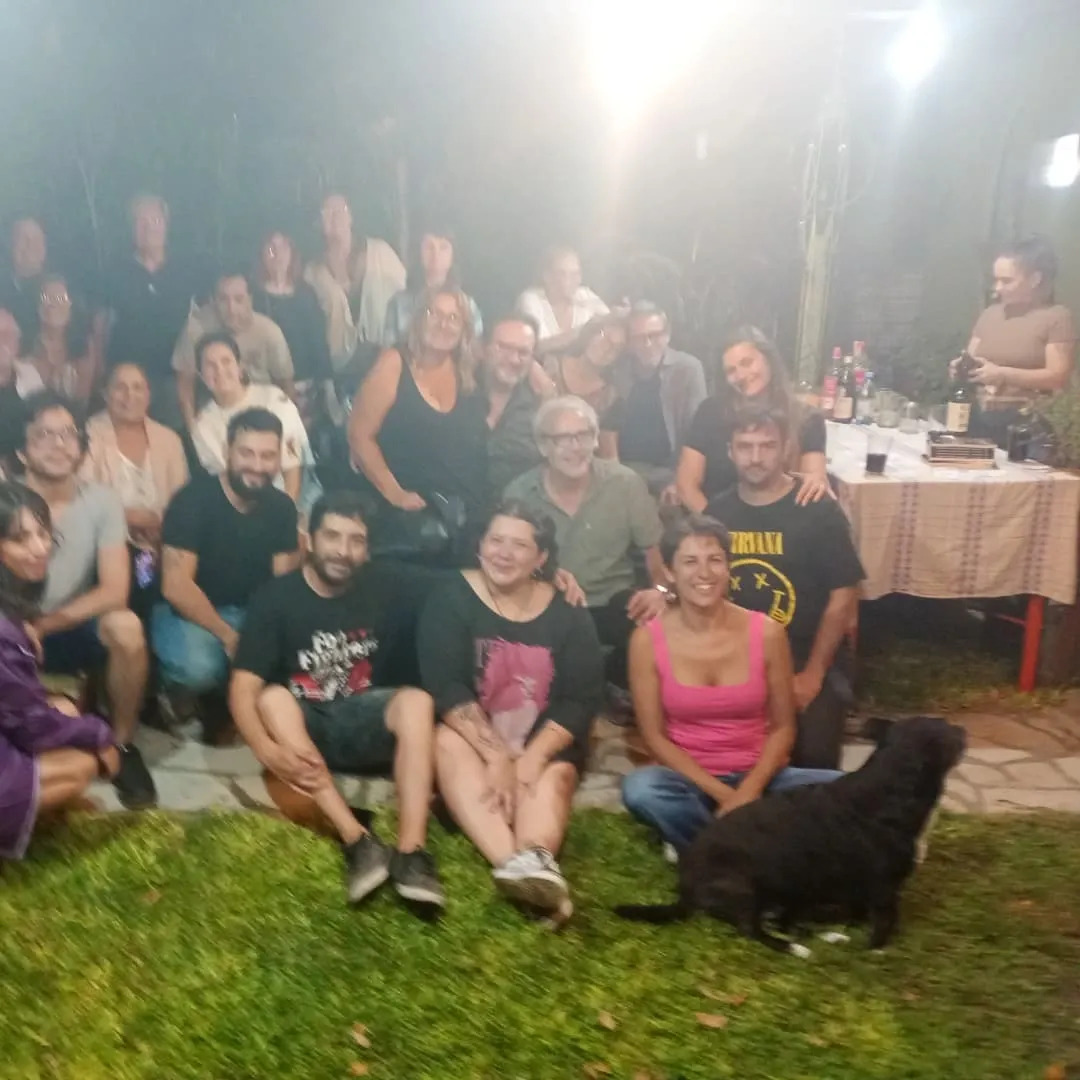 Música, arte, poesía y canto en el Espacio Alquimia de Rita Frank