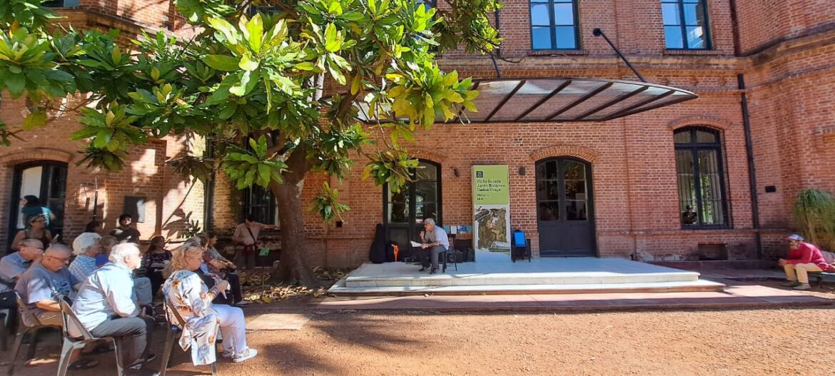 Más de 80 personas participaron del Festival de Poesía en el Jardín Botánico