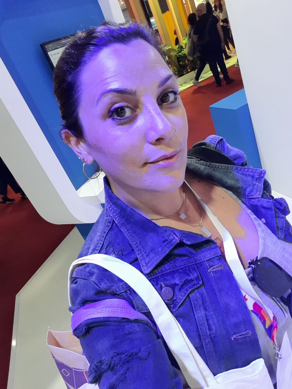 “Hacer poesía de la existencia”