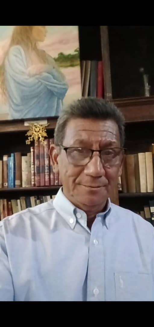 “El día que leí el poema Mi arbolito en el colegio nació la poesía en mí”