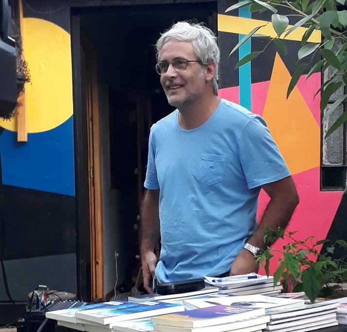 Volví a la poesía. Por Juan Botana