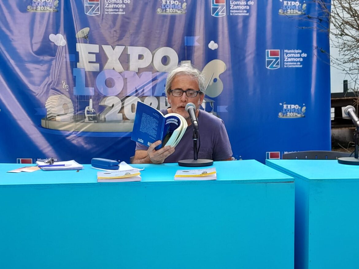 Festival de Poesía en la Expo Lomas