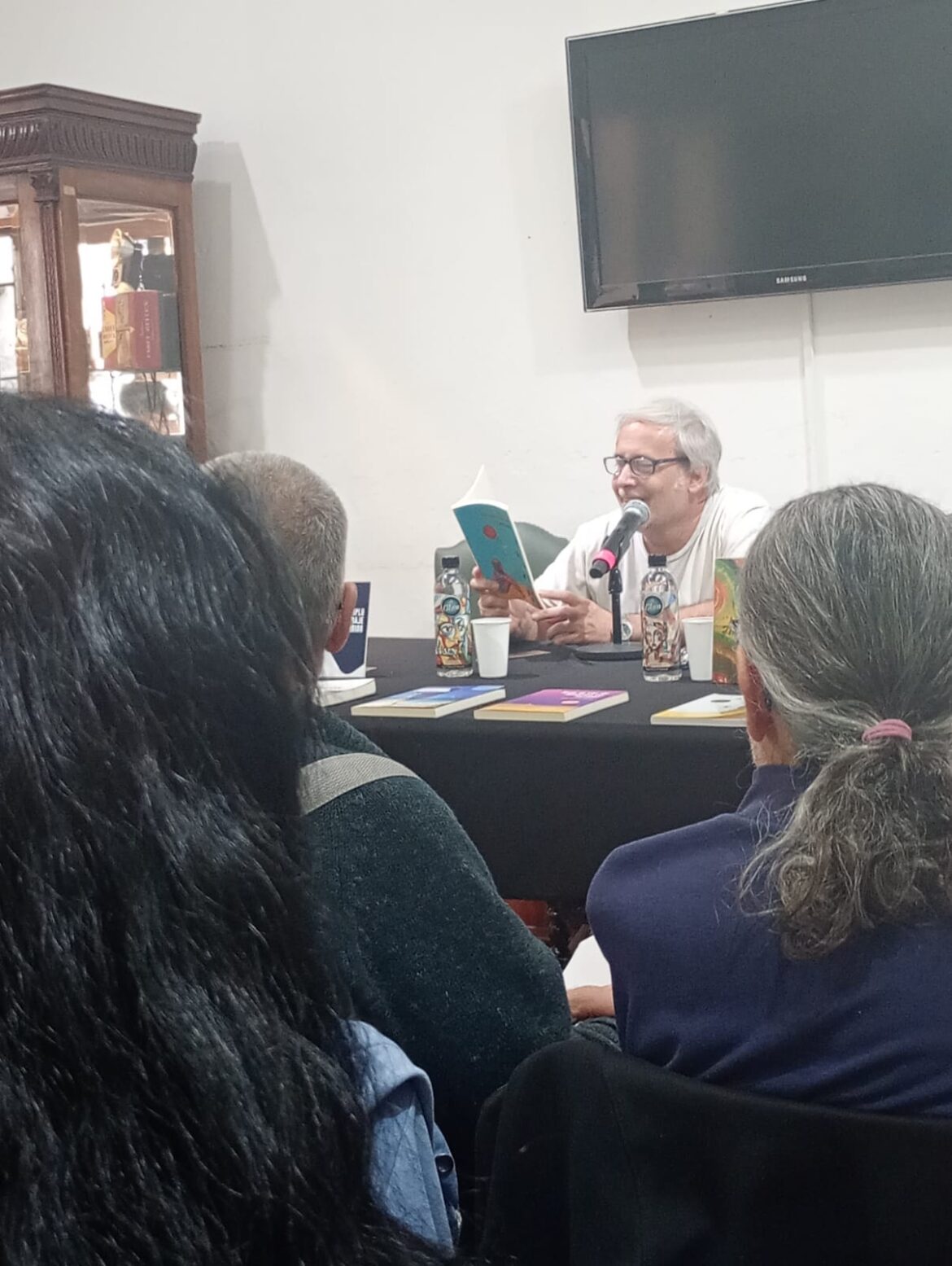 Con un Museo Americanista colmado, el Festival de Poesía de Juan Botana vibró en la Expo Lomas