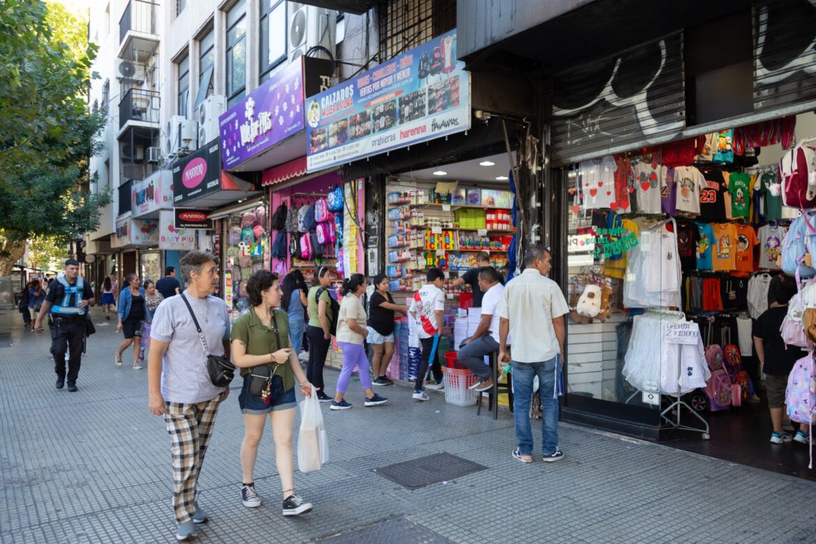 La Ciudad intensifica los controles para prevenir la venta ilegal en Once y Flores