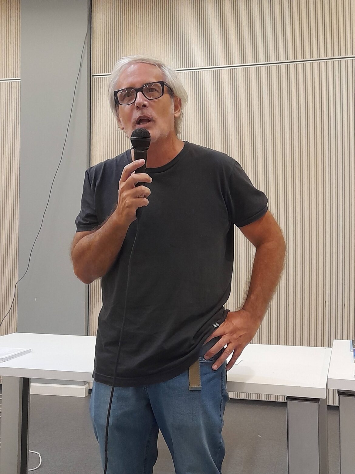 Juan Botana en el Festival de Poesía en Palacio Lezama