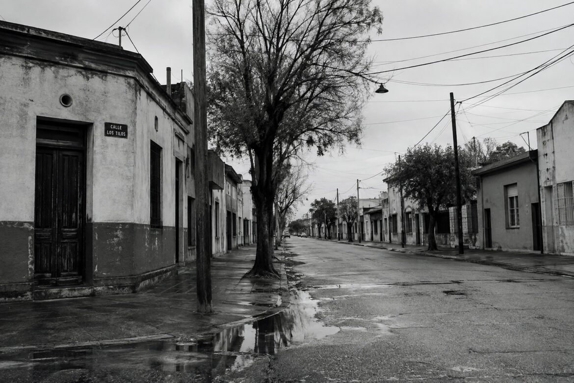 Los otros. Por Ana María Figueira