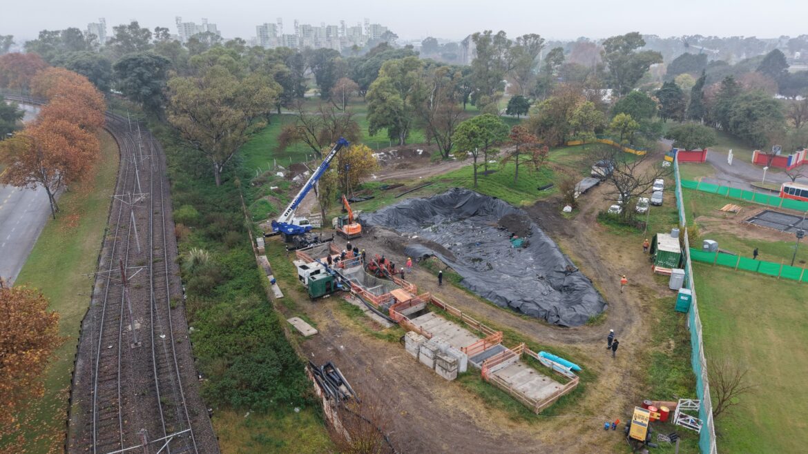 La Ciudad se prepara para “El Niño”: avanza la limpieza del arroyo Cildañez para retirar más de 37.000 m³ de sedimentos