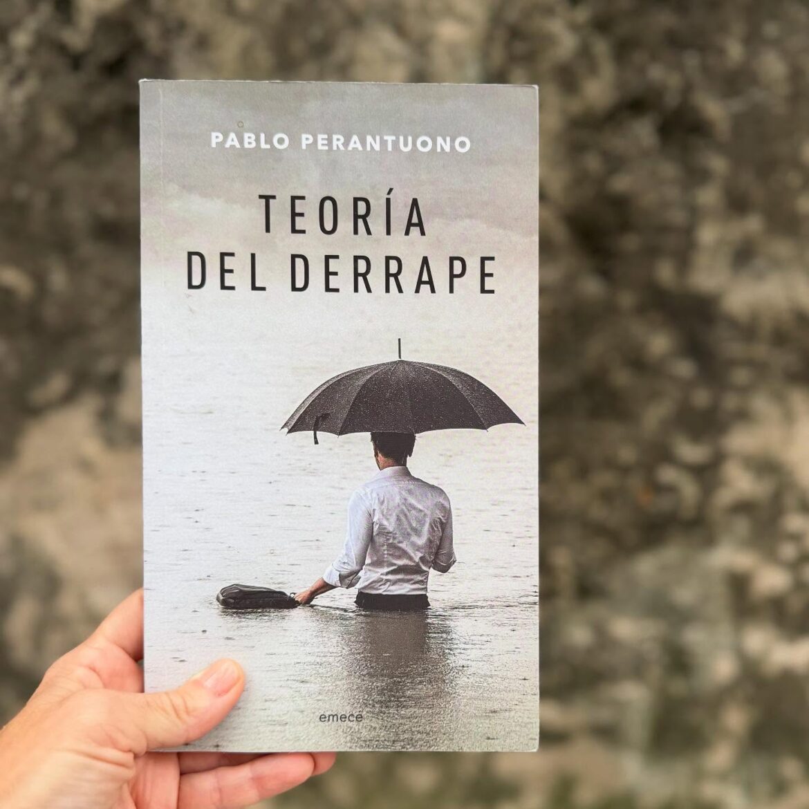 “Teoría del derrape” de Pablo Perantuono. Por Nuria Gómez Videla