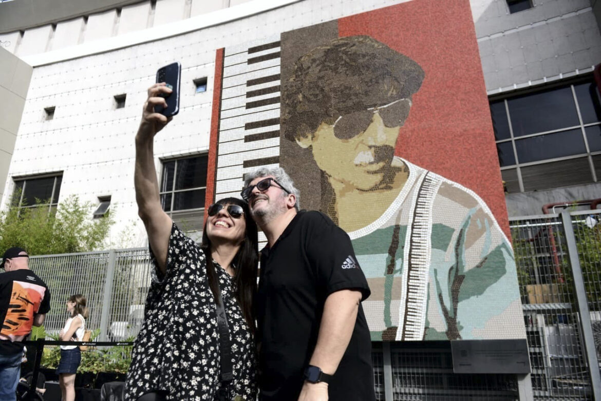 La “Semana Charly”: la Ciudad celebra sus 75 años